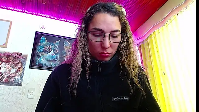Snapshot of Niky_777 chatting on February 13, 2025, 3:45 pm Niky 777 online show from February 13, 2025, 3:45 pm