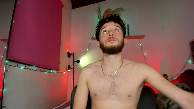 Juan Castano online show from December 5, 2025, 2:32 am