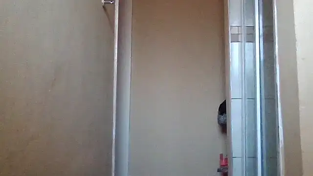 ShooingBunch online show from November 6, 2025, 7:23 am