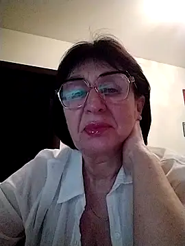 AlbinaXPretty online show from March 9, 2025, 7:15 pm