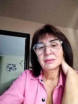 AlbinaXPretty online show from September 28, 2025, 7:26 am