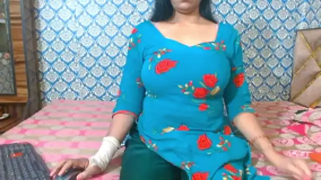 Snapshot of nikitahot3 chatting on November 20, 2025, 12:55 am nikitahot3 online show from November 20, 2025, 12:55 am