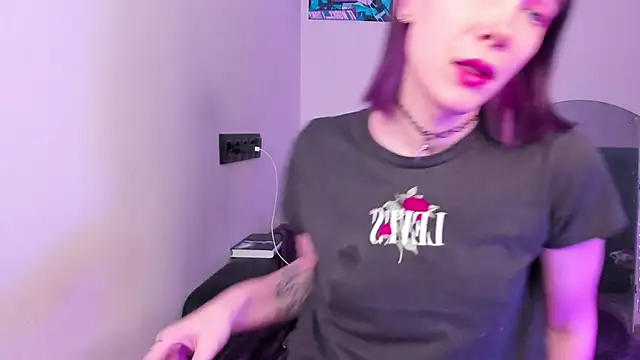 dollmore online show from March 9, 2026, 6:33 pm