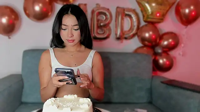 valerycolins online show from November 15, 2025, 2:59 am