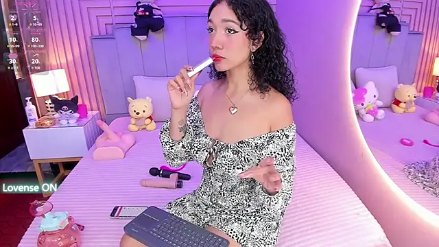 aline cooper online show from February 4, 2025, 7:44 pm