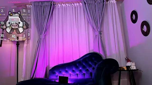 CoralineRicce  online show from September 24, 2025, 9:54 pm