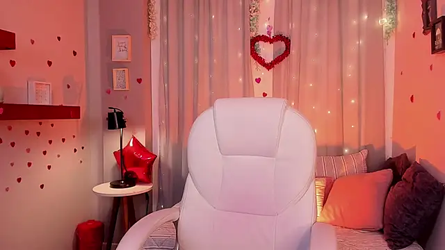 CoralineRicce  online show from March 7, 2025, 5:08 am