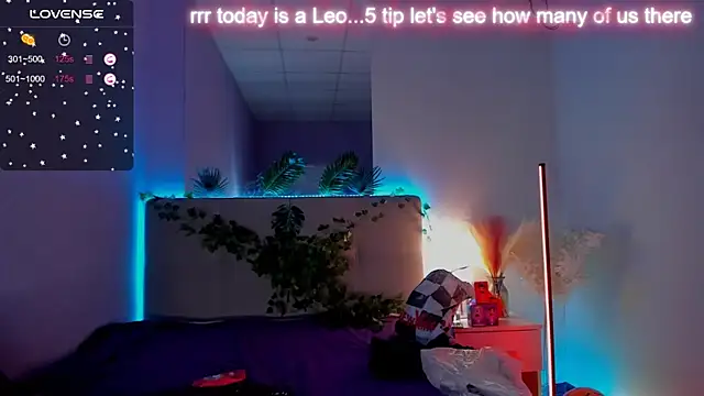 DellaRowe online show from October 19, 2025, 5:59 pm