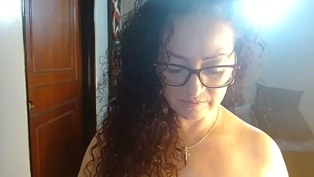 Snapshot of MATURETOPASIO chatting on January 19, 2025, 12:49 am MATURETOPASIO online show from January 19, 2025, 12:49 am