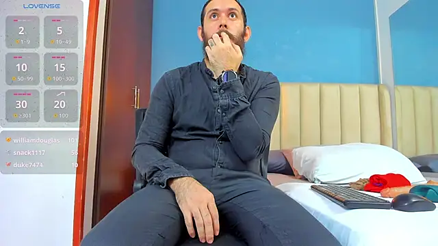 jeanpiere  online show from October 14, 2025, 2:45 am