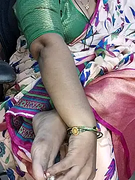 yours-kavaya online show from November 2, 2025, 4:17 am