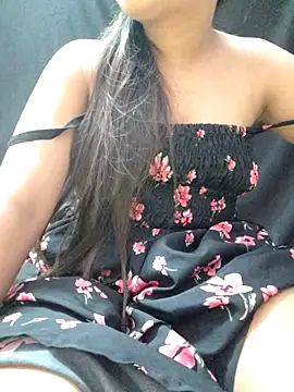 Snapshot of Roshni_98 chatting on July 10, 2026, 8:20 pm Roshni 98 online show from July 10, 2026, 8:20 pm