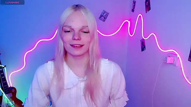 Emily Nyaffee online show from October 16, 2025, 11:02 pm