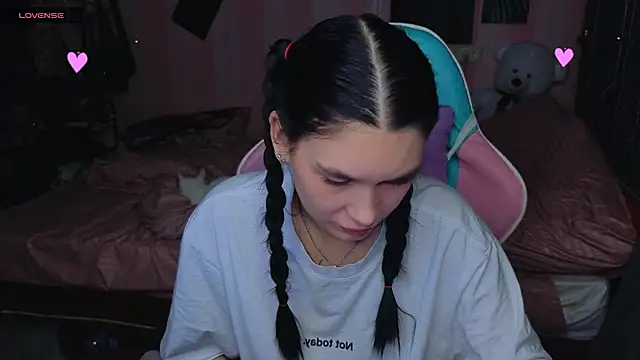 Snapshot of Amanda_Tender chatting on September 29, 2025, 12:17 am Amanda Tender online show from September 29, 2025, 12:17 am