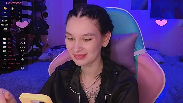 Snapshot of Amanda_Tender chatting on January 7, 2025, 9:03 pm Amanda Tender online show from January 7, 2025, 9:03 pm