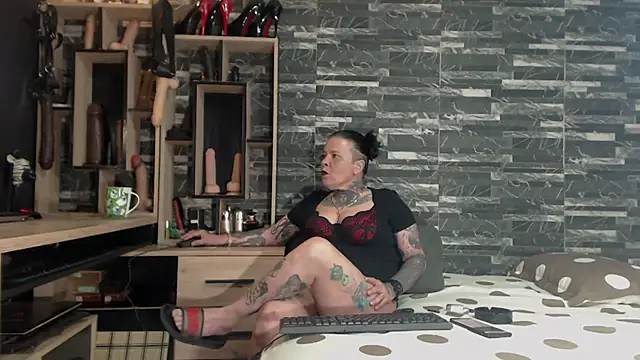 Mistress Miry online show from May 30, 2026, 4:41 am