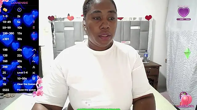 Snapshot of thickebonymilfF chatting on September 30, 2025, 3:34 am thickebonymilfF online show from September 30, 2025, 3:34 am