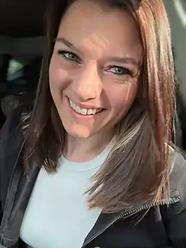 LadyLena1 online show from September 10, 2025, 12:53 am