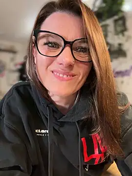 LadyLena1 online show from October 19, 2025, 12:24 am