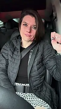 Snapshot of LadyLena1 chatting on February 15, 2026, 12:33 am LadyLena1 online show from February 15, 2026, 12:33 am