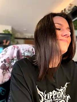 LadyLena1 online show from October 5, 2025, 6:09 pm