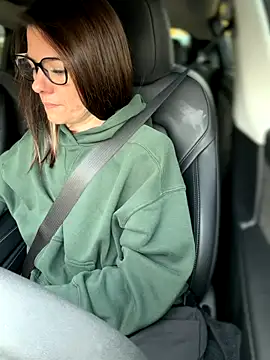 LadyLena1 online show from November 6, 2025, 7:51 pm