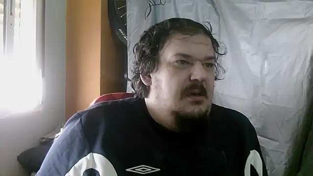 Snapshot of porkorossy chatting on February 9, 2026, 9:51 am porkorossy online show from February 9, 2026, 9:51 am