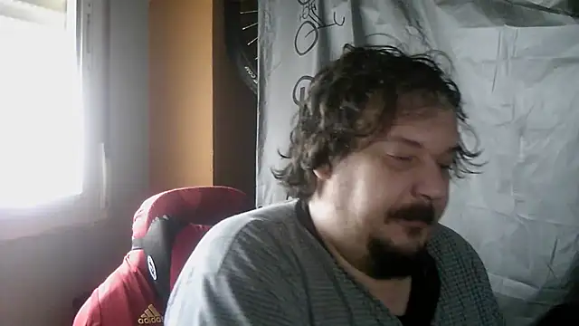 Snapshot of porkorossy chatting on March 2, 2026, 8:43 am porkorossy online show from March 2, 2026, 8:43 am