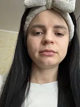 JuicyJess online show from February 13, 2026, 8:20 pm