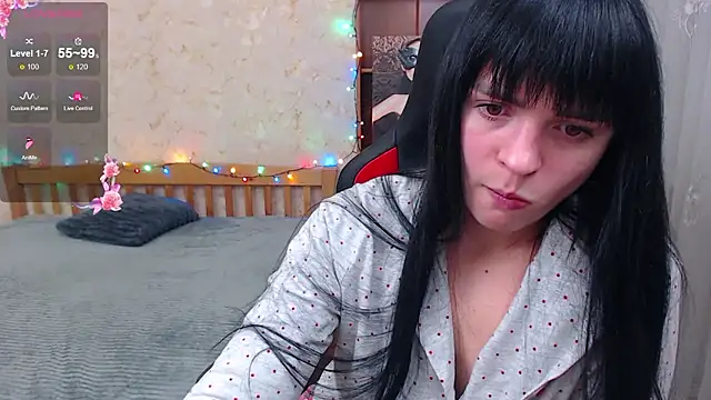 JuicyJess online show from January 10, 2026, 8:37 pm