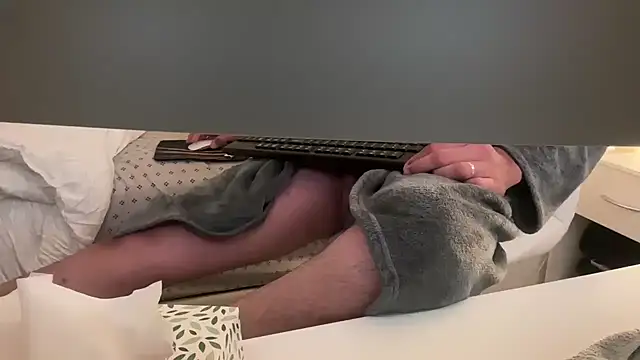 Carlos-195- online show from October 25, 2025, 3:38 am