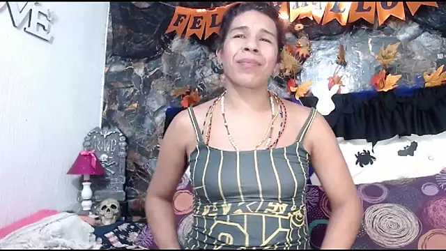 Snapshot of DesireDirtyTS__ chatting on October 6, 2025, 11:55 am DesireDirtyTS online show from October 6, 2025, 11:55 am