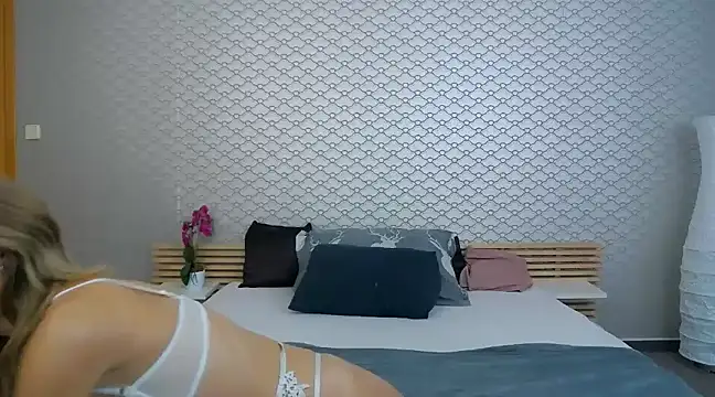 RebekaRalf online show from March 5, 2025, 7:17 pm