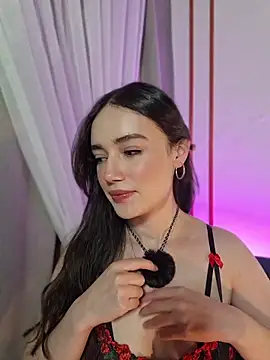 Kate Amaretto  online show from May 26, 2026, 1:37 am