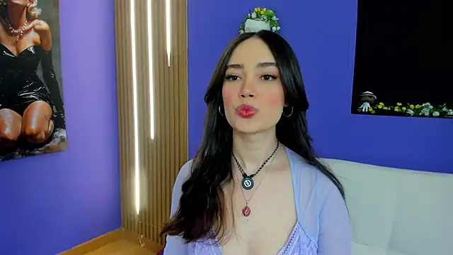 Kate Amaretto  online show from October 18, 2025, 8:44 pm