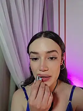 Kate Amaretto  online show from June 6, 2026, 1:33 am