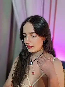 Kate Amaretto  online show from August 5, 2026, 1:54 am