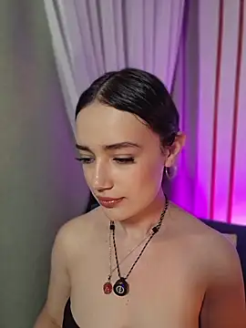 Kate Amaretto  online show from June 19, 2026, 1:44 am