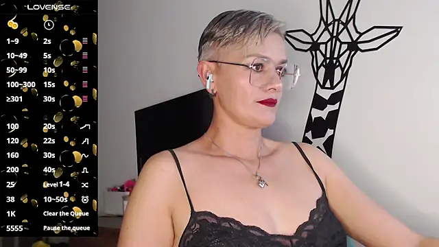 scarlett paris22 online show from February 9, 2025, 11:46 pm