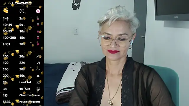 scarlett paris22 online show from March 5, 2025, 2:46 am