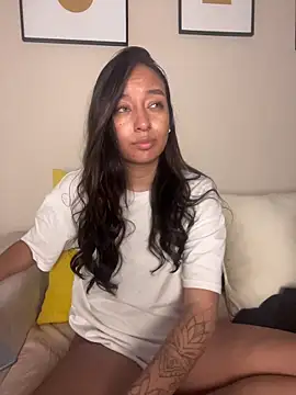 Snapshot of DianaHopson chatting on February 25, 2026, 12:55 am DianaHopson online show from February 25, 2026, 12:55 am