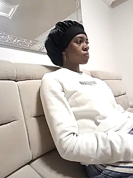 Shanelle   online show from December 20, 2025, 12:52 pm