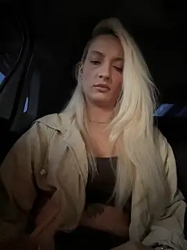 Ella Charm online show from September 20, 2025, 4:23 pm