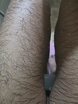 Snapshot of surfer_fun29 chatting on December 22, 2025, 3:17 am surfer fun29 online show from December 22, 2025, 3:17 am