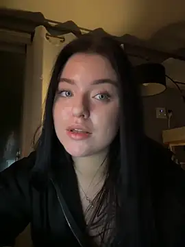 Angela Fosterr online show from November 29, 2025, 4:40 pm