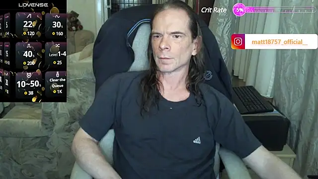 Snapshot of living_manors_2 chatting on January 14, 2025, 9:30 pm living manors 2 online show from January 14, 2025, 9:30 pm