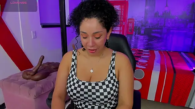 Snapshot of ana_sweet2 chatting on March 18, 2025, 8:50 am ana sweet2 online show from March 18, 2025, 8:50 am