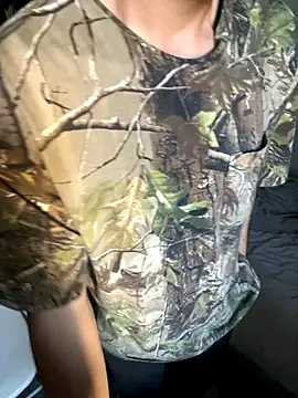 Snapshot of demonslayerr999 chatting on December 2, 2025, 4:09 pm demonslayerr999 online show from December 2, 2025, 4:09 pm