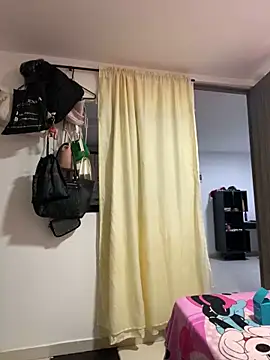 Snapshot of amelye_saens chatting on December 31, 2024, 3:01 am amelye saens online show from December 31, 2024, 3:01 am