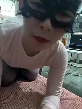 I AM NOT A SLUT online show from March 17, 2026, 2:58 am